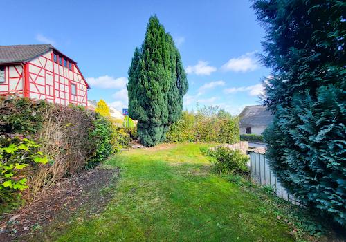 Garten vor dem Haus