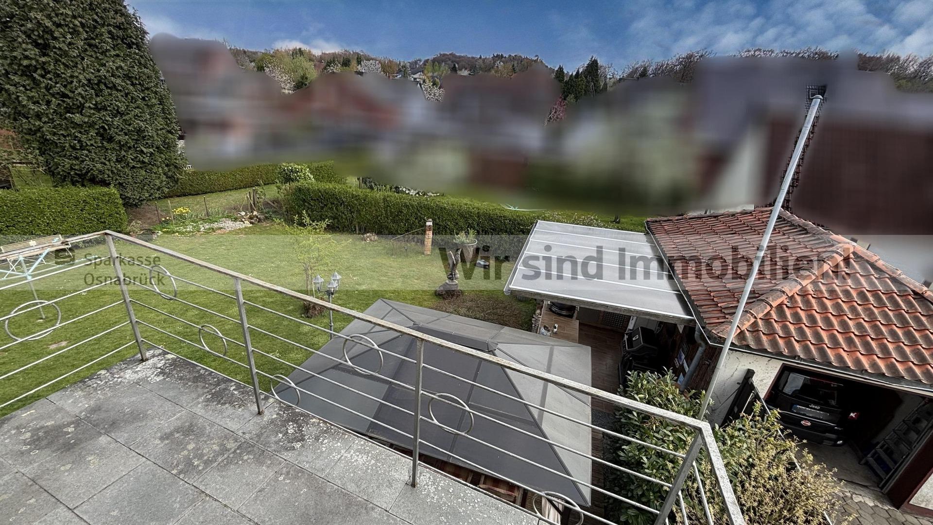 mit KI verändert - Balkon