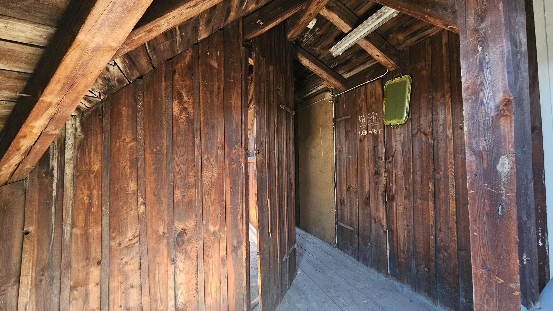 Spitzboden, Speicher