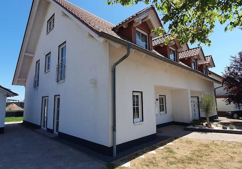 Haus (seitlich)