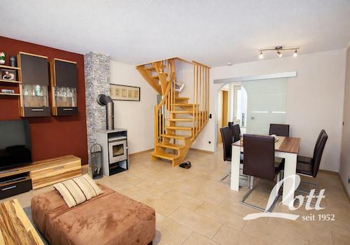 Wohn- und Esszimmer Wohnung Nr. 1
