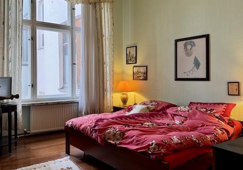 Das Schlafzimmer