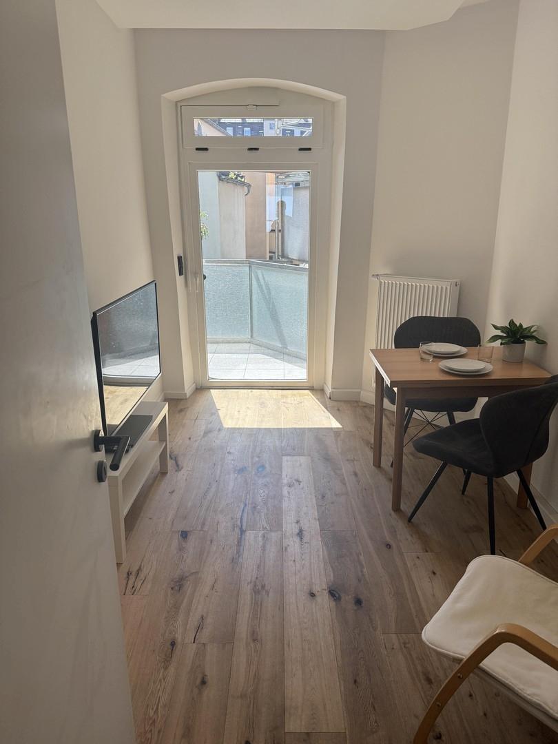 Gemeinschaftszimmer mit Balkon