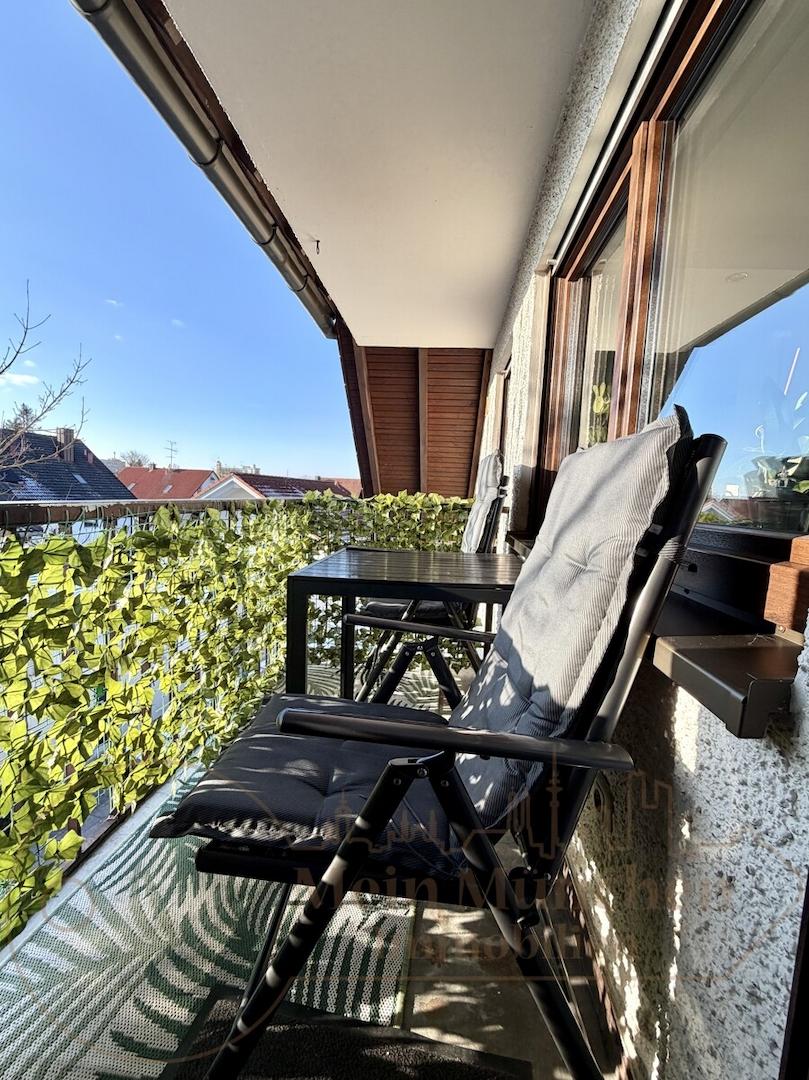 Südwestbalkon Wohnzimmer