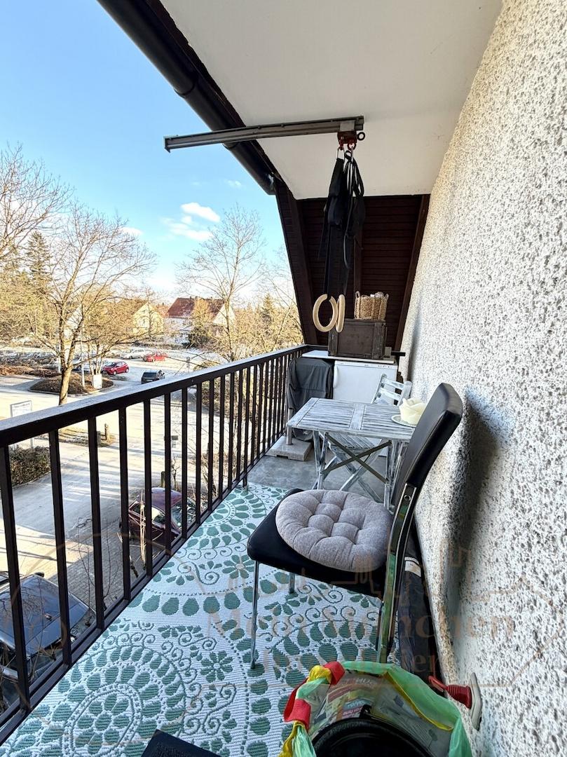 Nordostbalkon Schlafzimmer