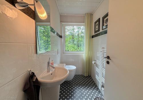Gäste-WC EG