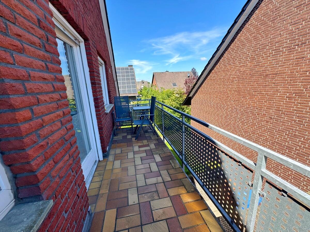 Balkon OG