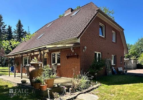 Ansicht mit Terrasse