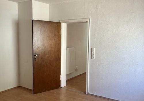 Schlafzimmer Blick zu Arbeitsz