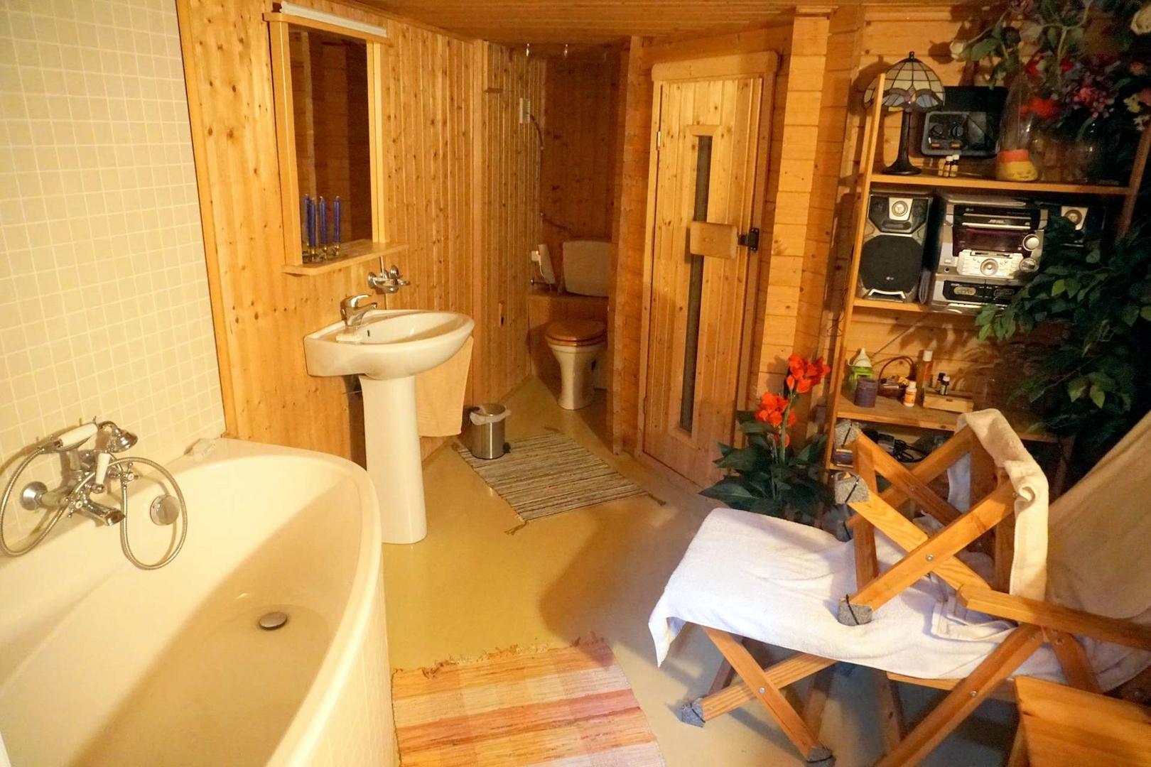 Keller Sauna