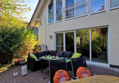 Terrasse am Wohnzimmer