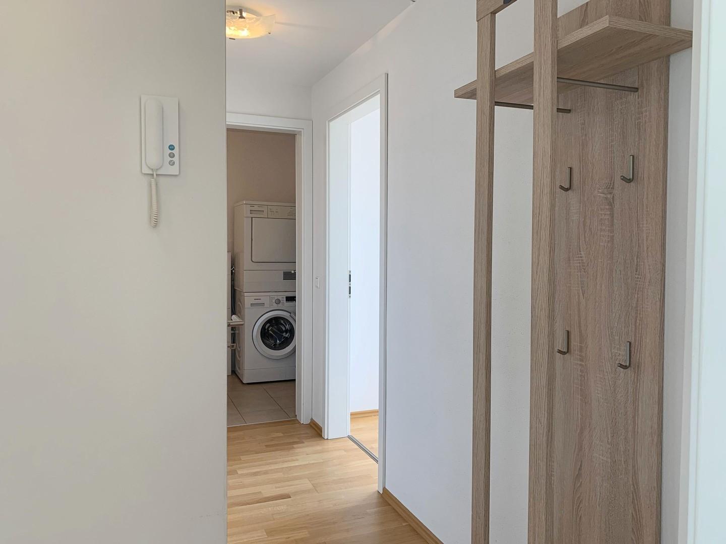 Flur + Garderobe