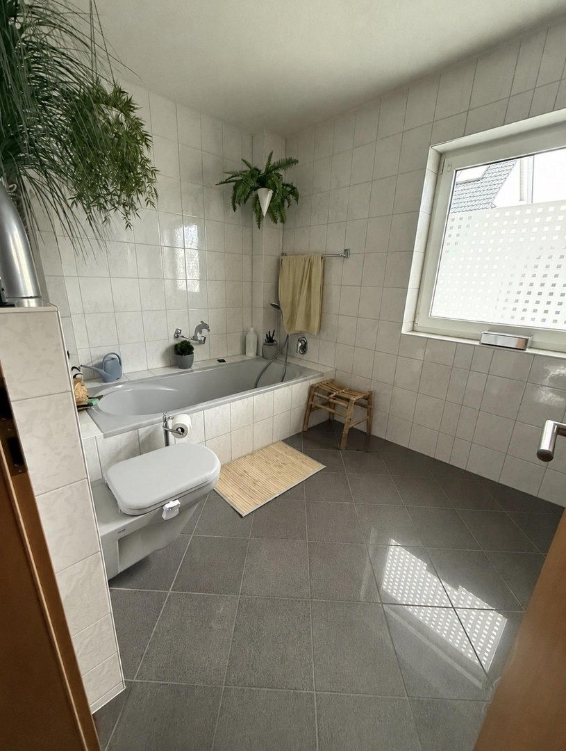 1.OG Badezimmer 1.2