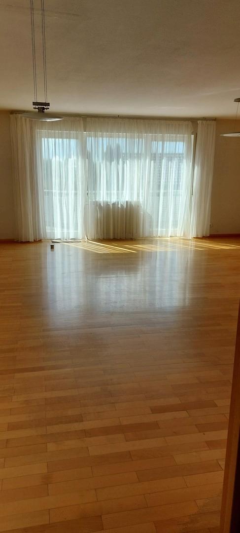 Wohn-/Esszimmer
