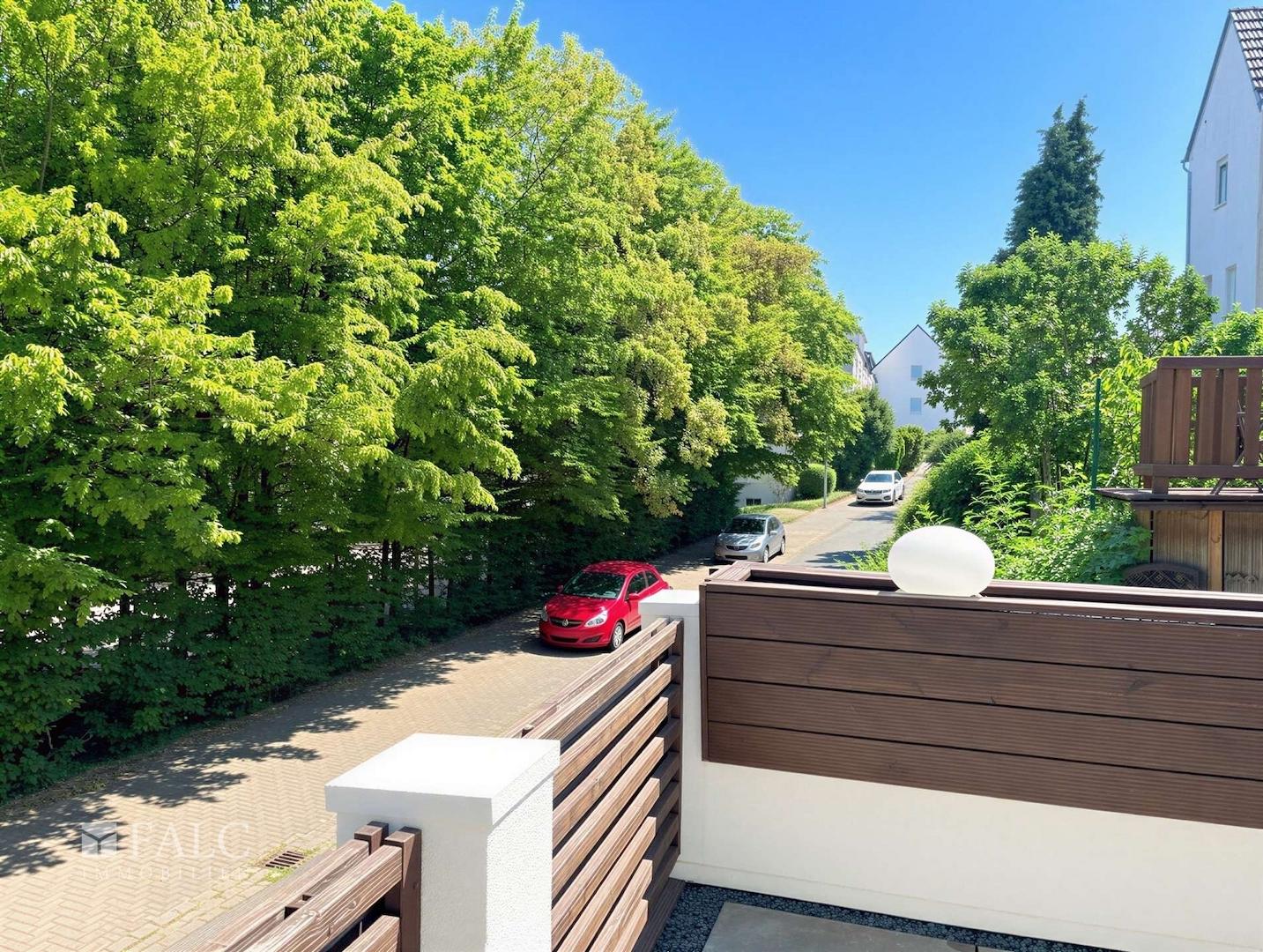 Blick von der Terrasse - (KI optimiert)