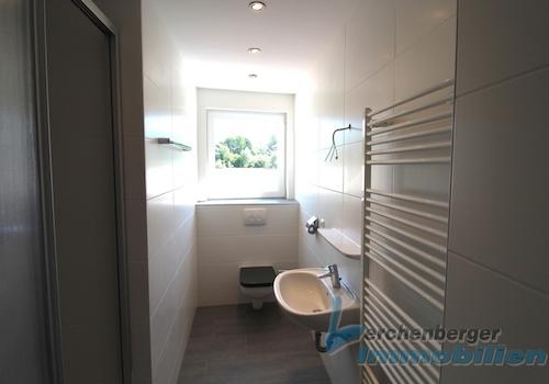 Bad m.Dusche.jpg
