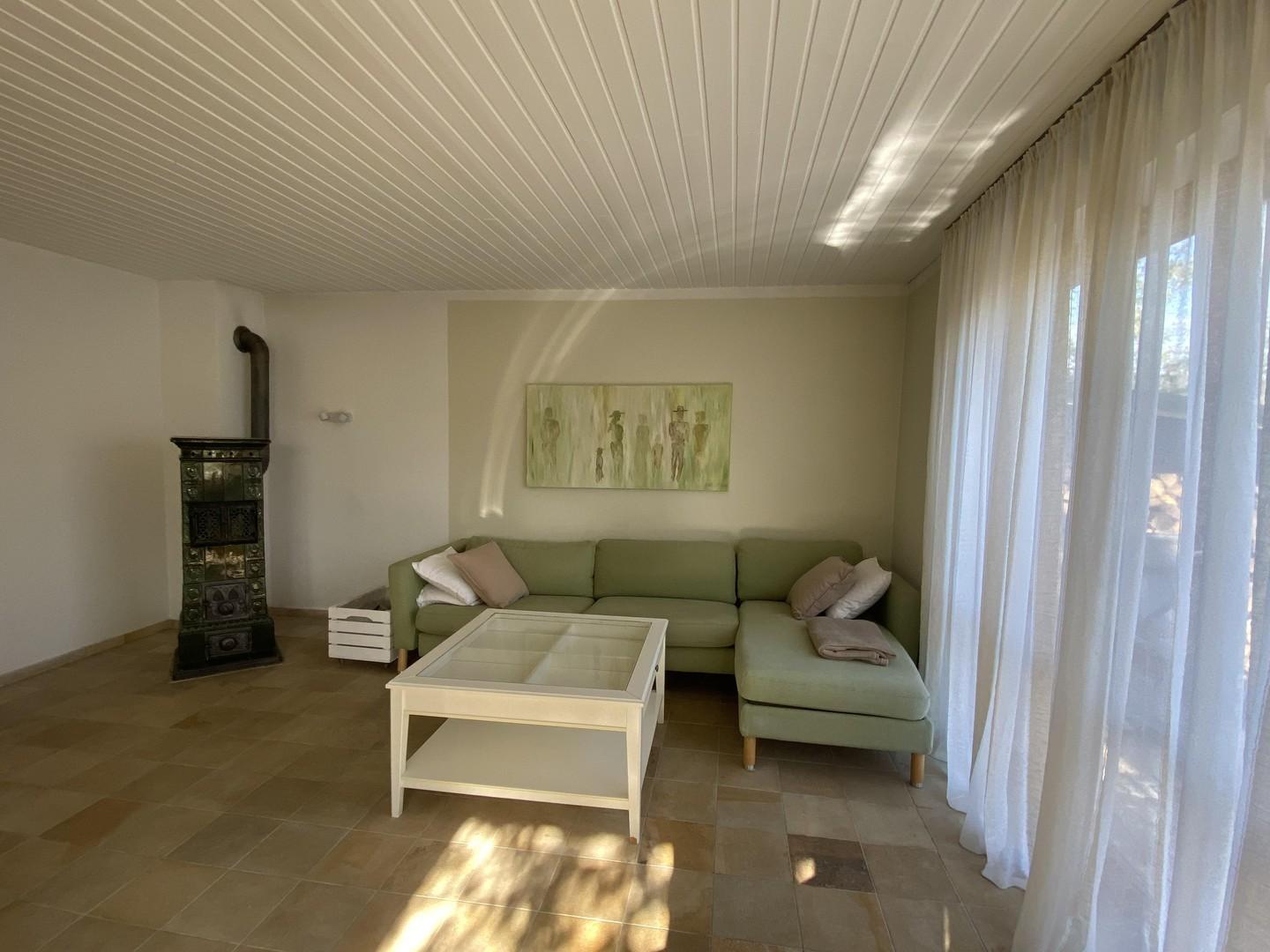 Wohnzimmer mit Ofen