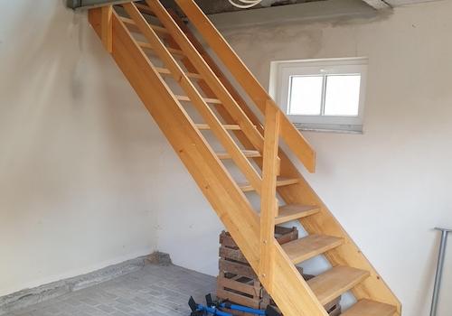 Treppenaufgang zum OG Garage