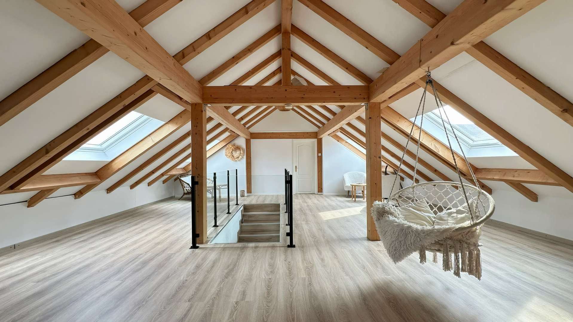 DG Studio (1)