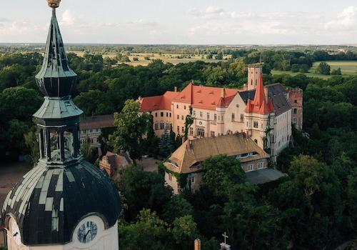 Schloss Püchau (15 Min. Rad)
