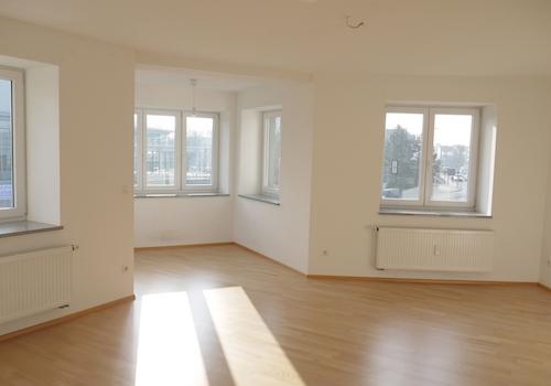 Wohn- und Schlafzimmer