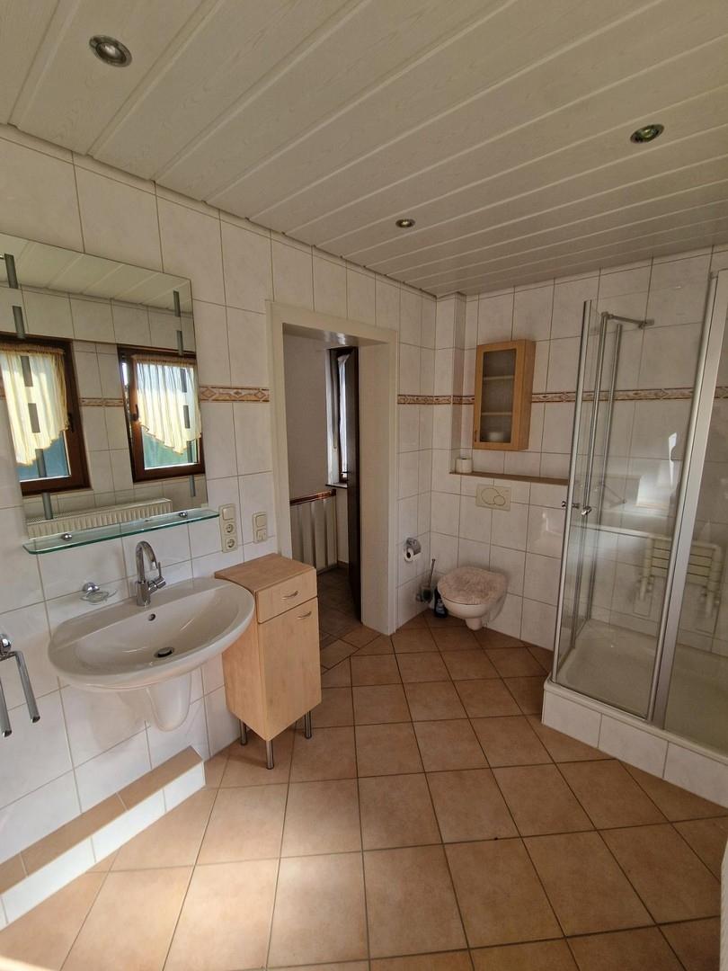 1 . OG Badezimmer