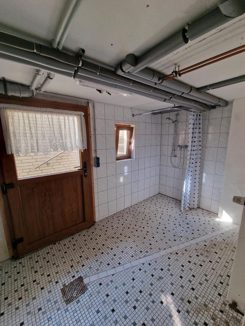 Keller Zimmer 1