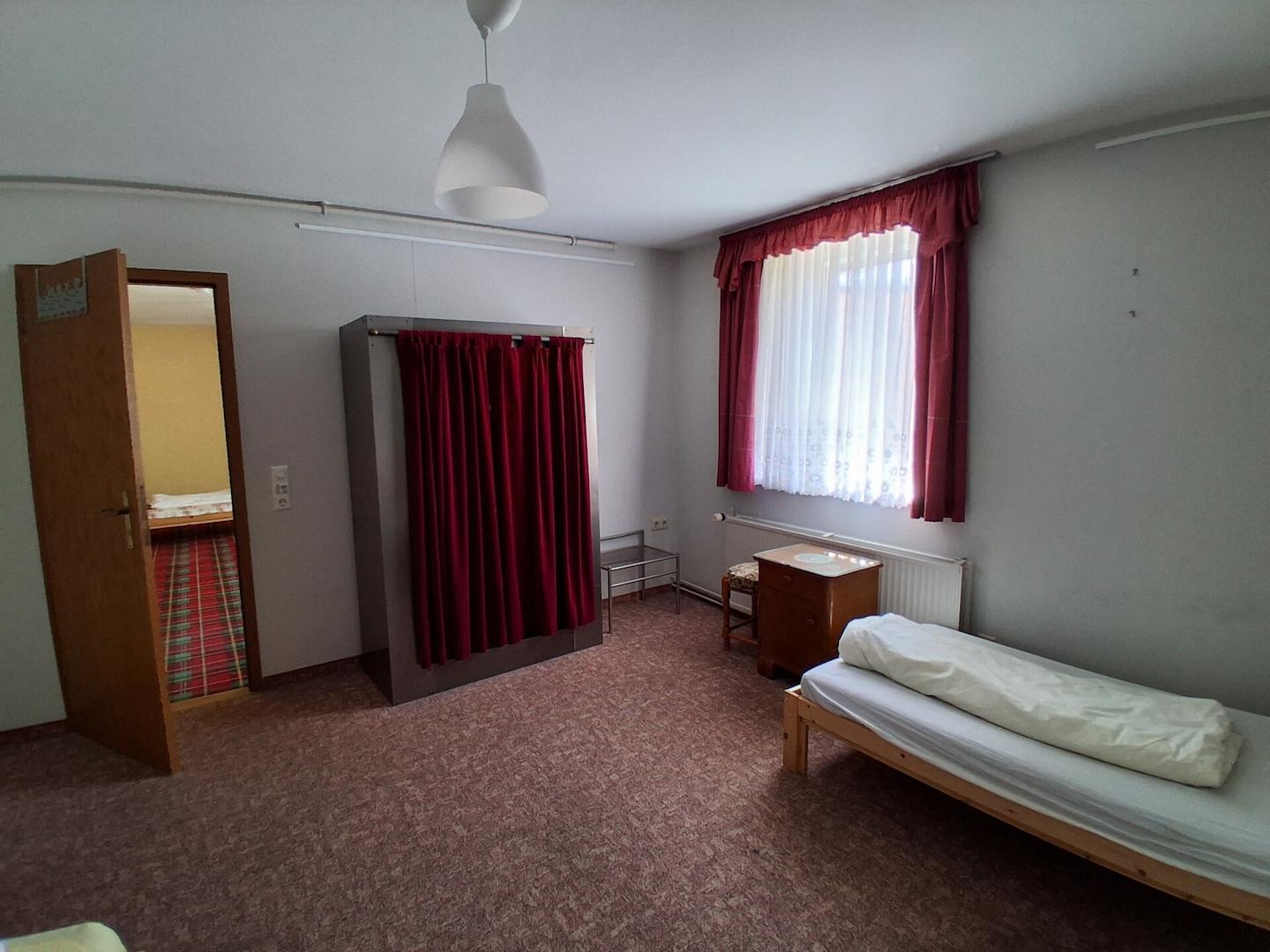 Schlafzimmer Bild 2