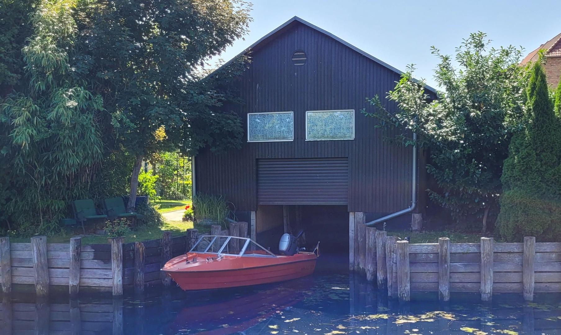 Motorboot