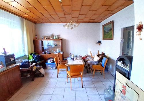 Wohnzimmer mit Kamin