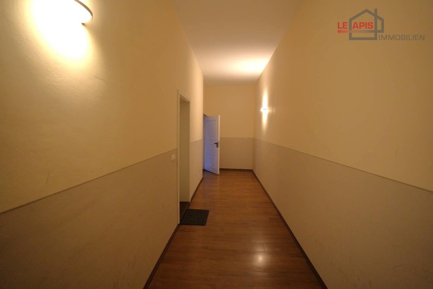Vorflur Treppenhaus zur Wohnung