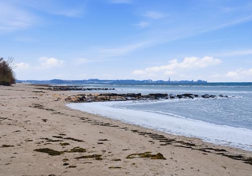 Ostsee-Strand fußläufig