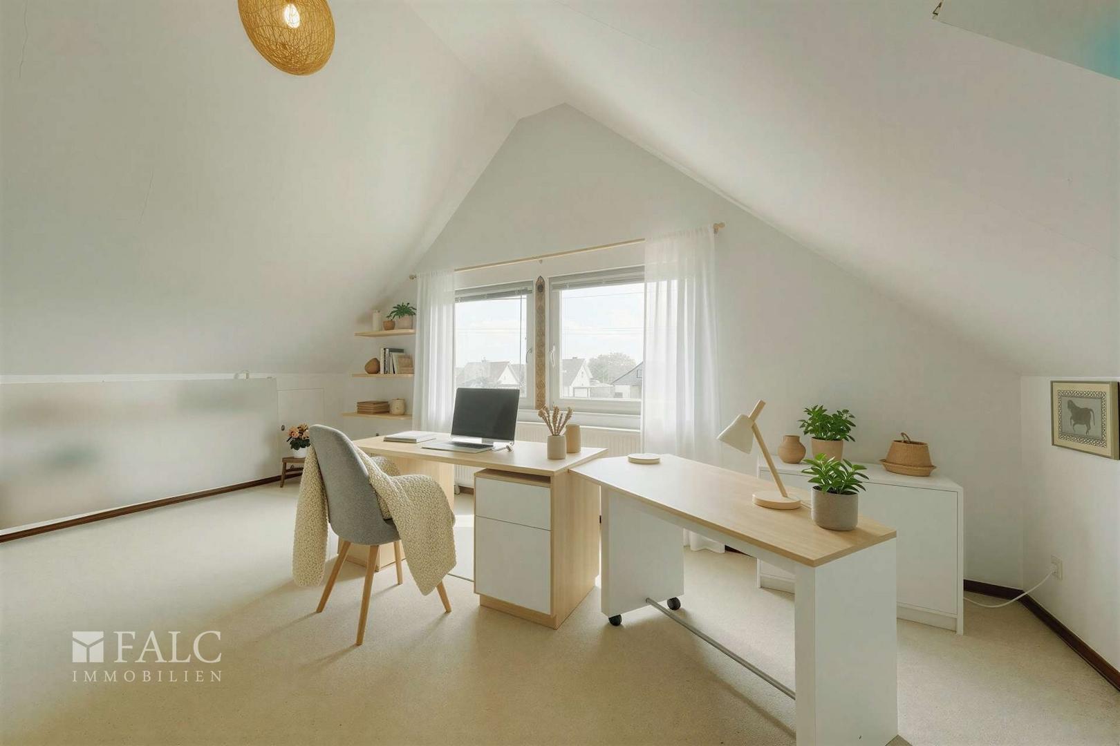 Arbeitszimmer Dachgeschoss