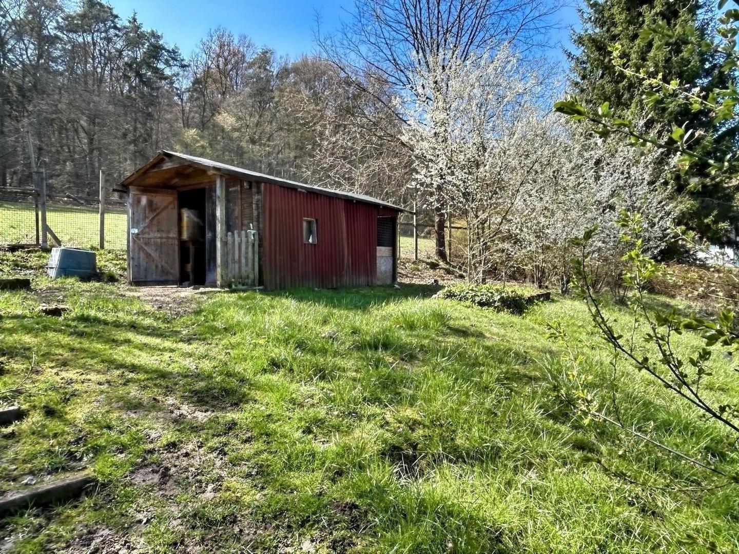 KI-generiert: Garten, oberer Teil