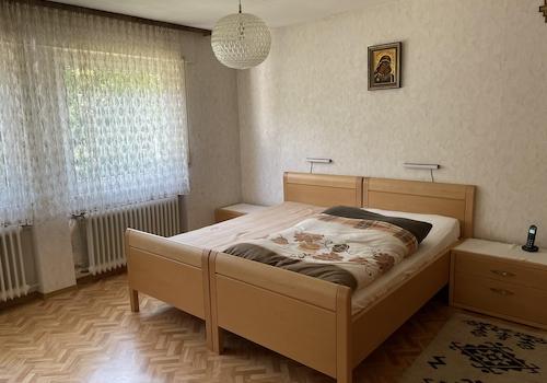 Schlafzimmer (OG)
