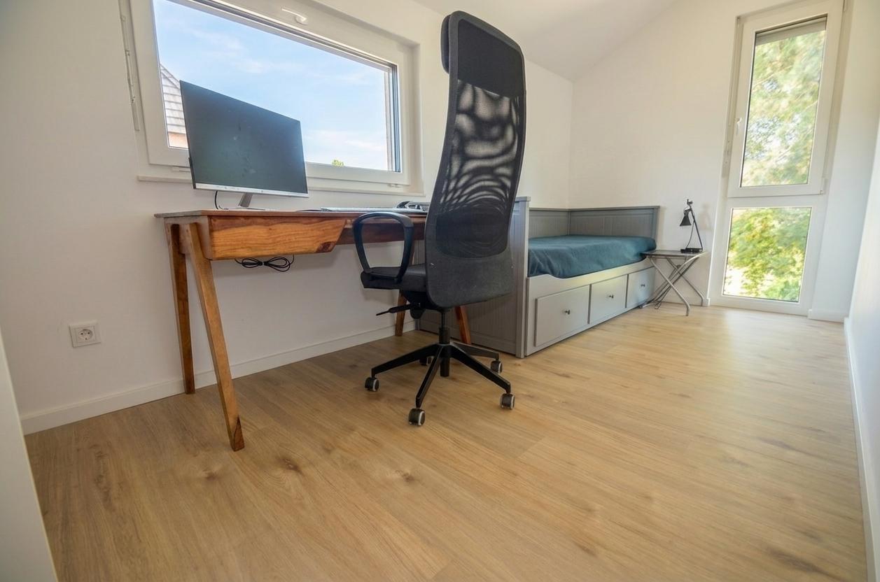 Büro/Gäste/KindObergeschoss
