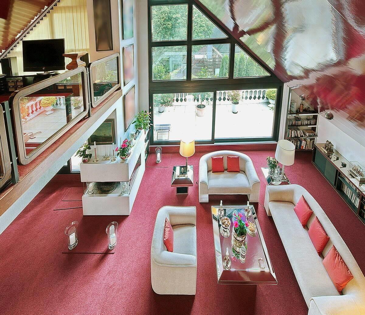 Blick ins Wohnzimmer