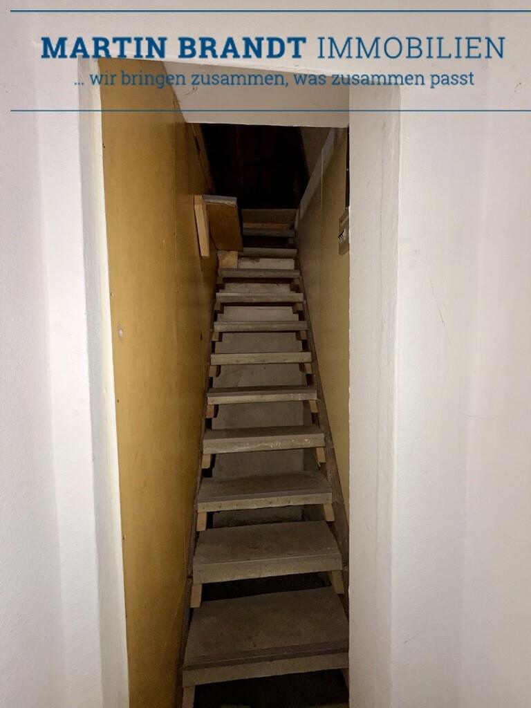 DG - Raumsparholztreppe zum Dachboden