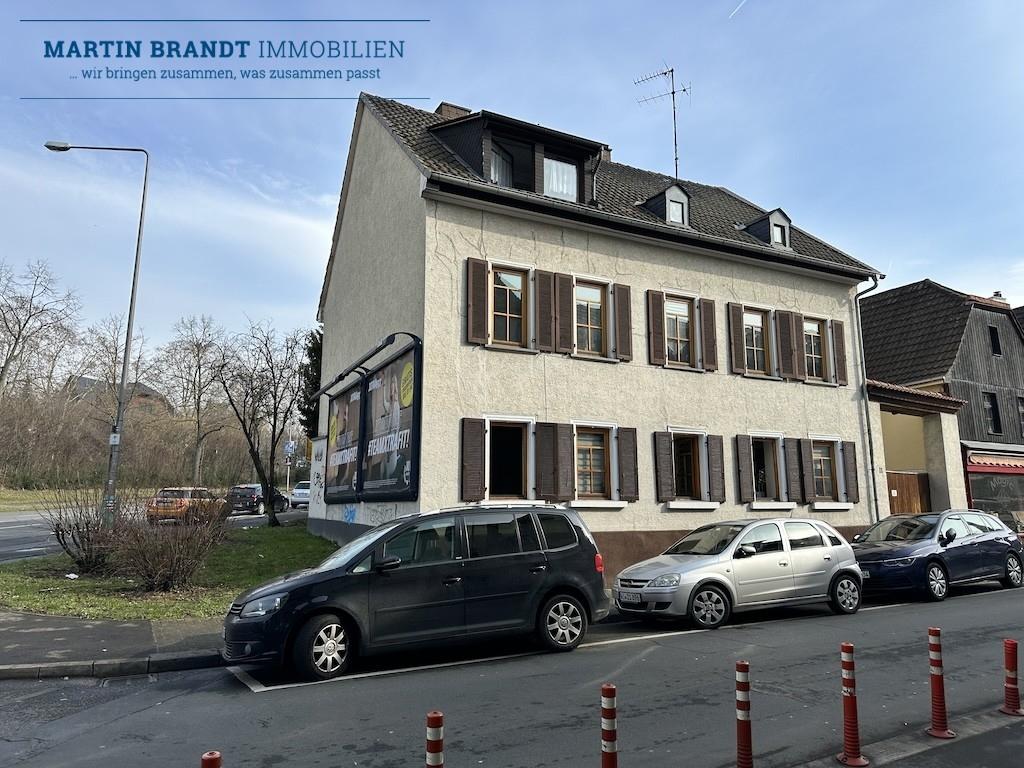 Straßenansicht des Hauses