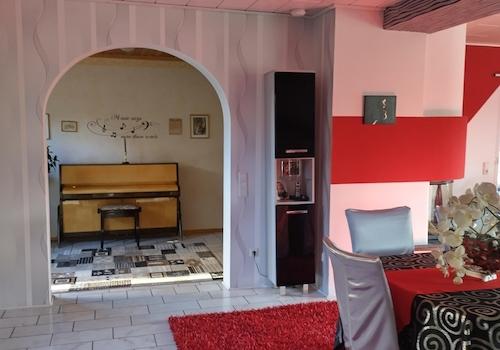 Essbereich und Musikzimmer