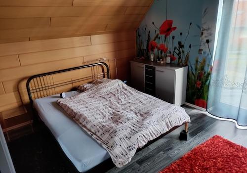 Schlafzimmer 2