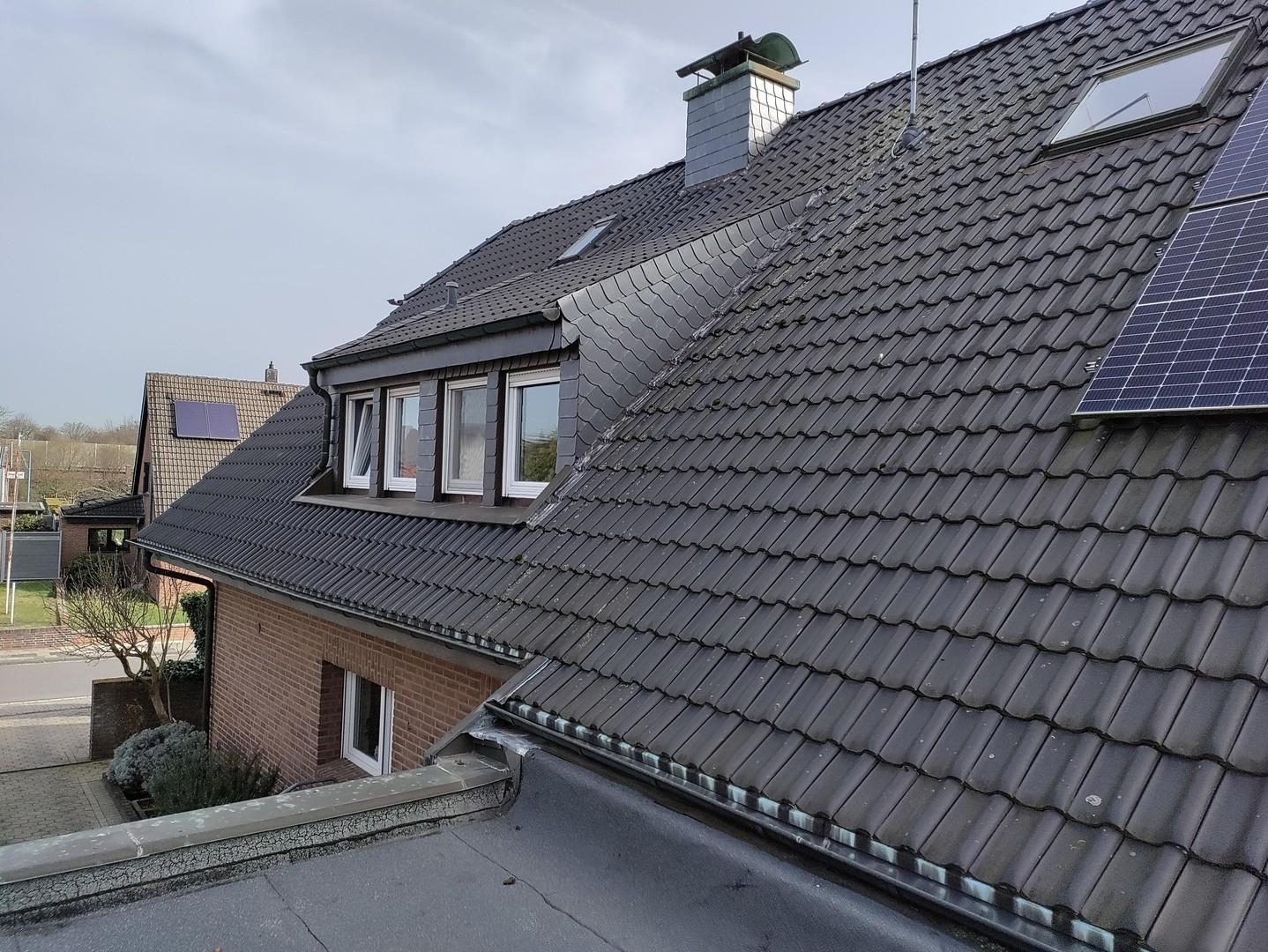 Dach mit Solaranlage