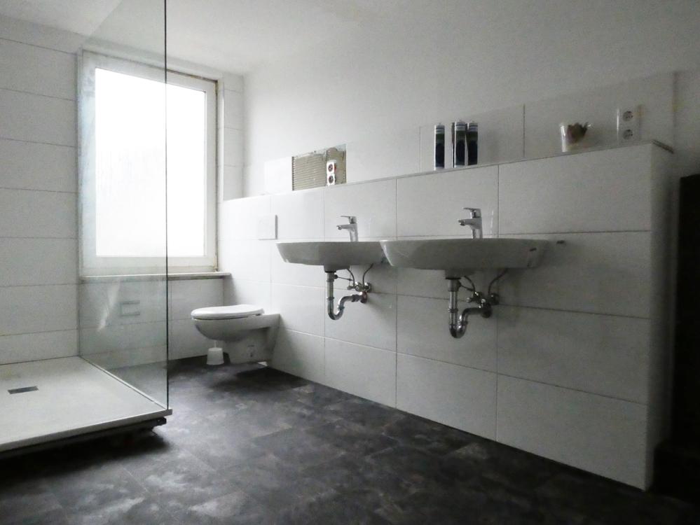 neues Duschbad im 1. OG