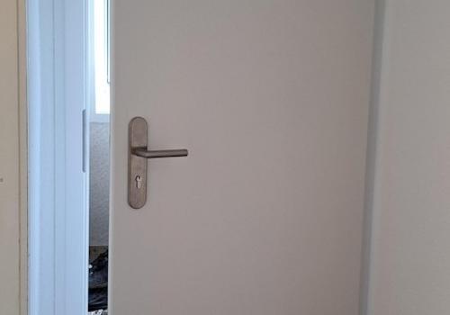 neue Wohnungseingangstür
