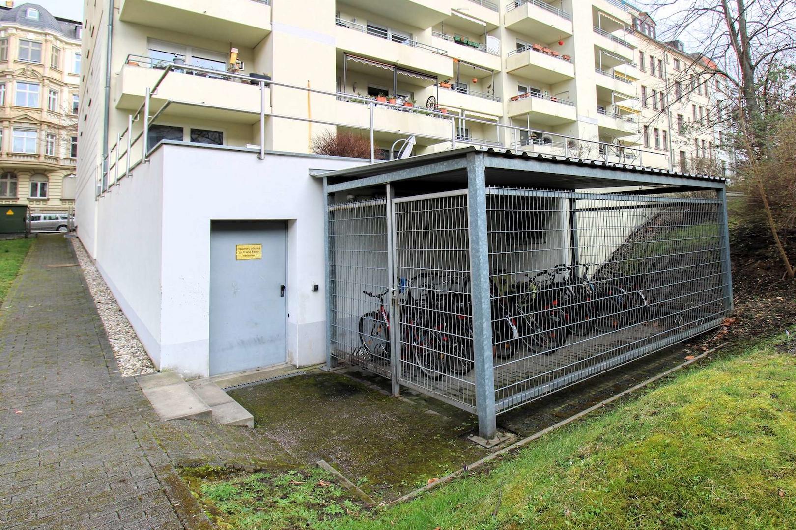 Eingang TG - Fahrradbox