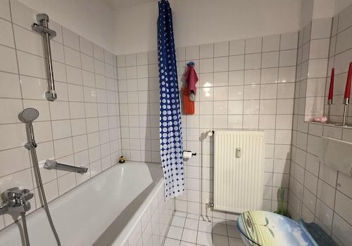Badezimmer- 2,5 Raum Wohnung