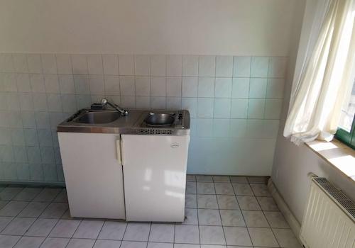 offene Küche mit Pantryküche