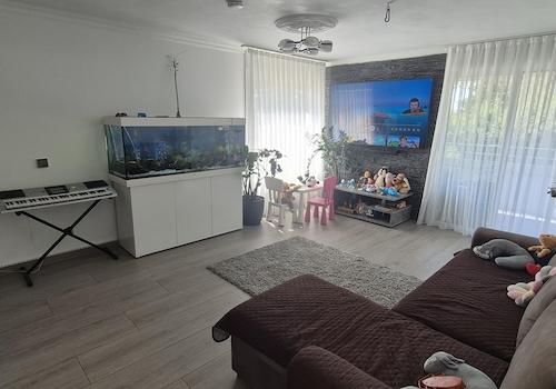 Helles Wohnzimmer