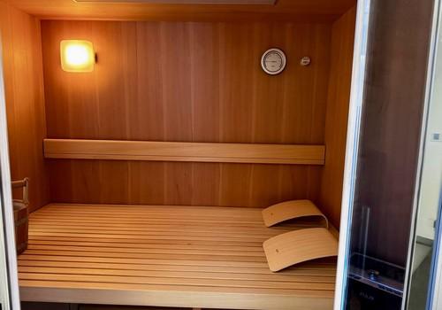 06 Bad Sauna innen