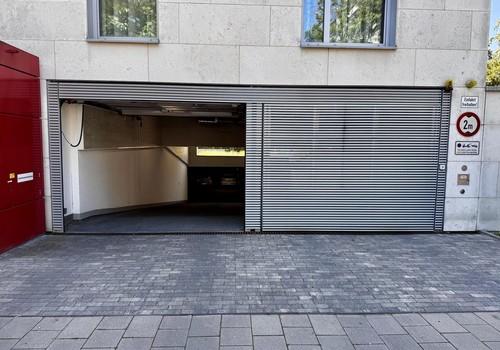 Tor Tiefgarage